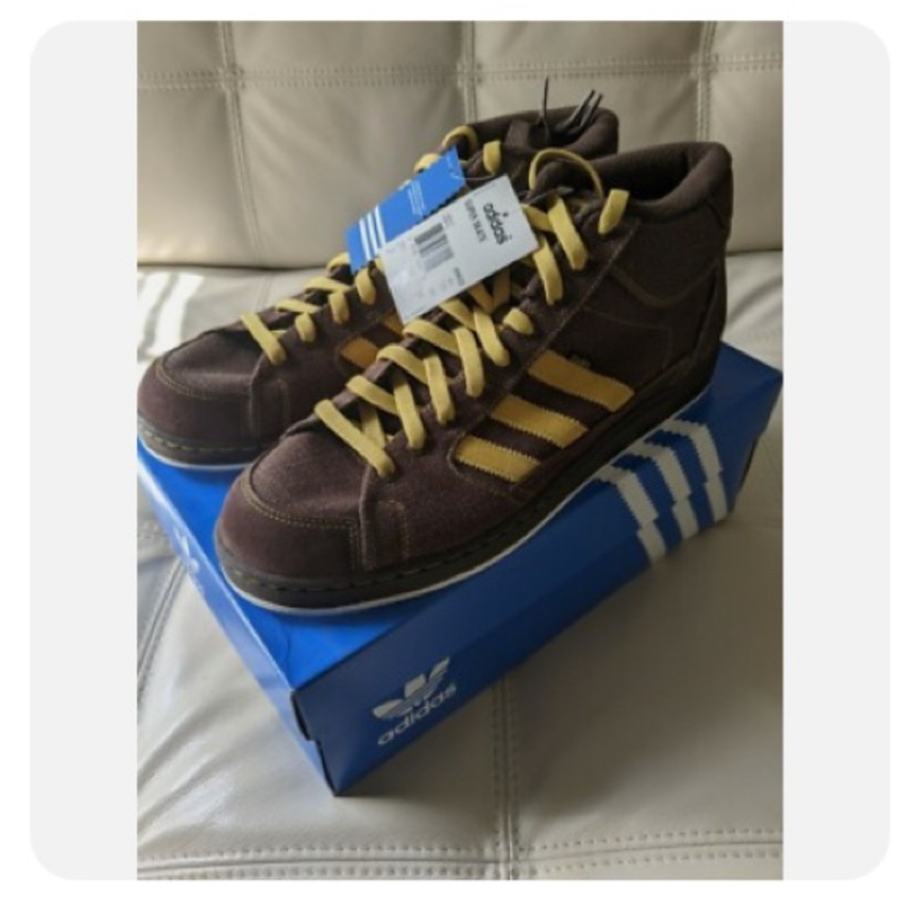 Vintage Adidas Superskate Men's Brown and Yellow Hemp Sneakers